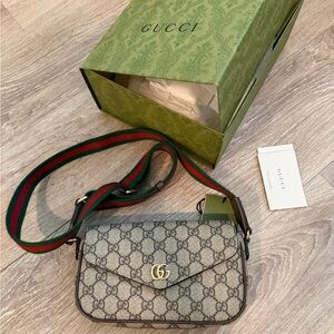 Gucci GG Ophidia Crossbody Bag with Green-Red Strap